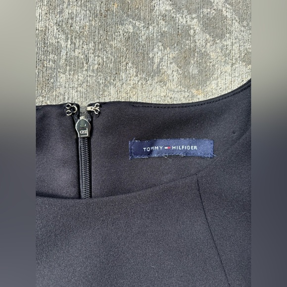 Tommy Hilfiger Classic Scuba Crepe Two Pocket Shift Dress Cap Sleeve Black - Picture 3 of 8